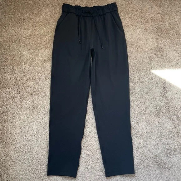 Lululemon Women’s Keep Moving Pant 7/8 High-Rise in Black Size 6 Style W5DCFS